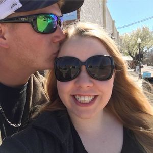 Meet your Posher, Leea